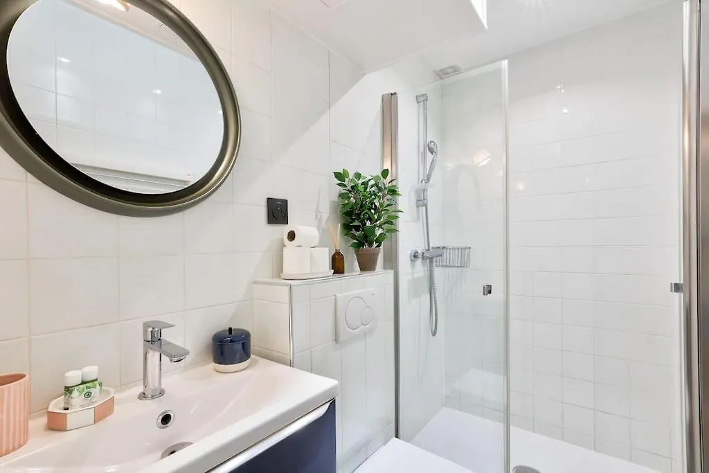 Sublime Studio Avec Patio - Montorgueil Paris Apartment